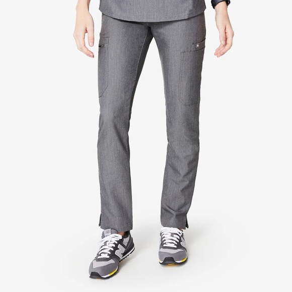 Figs Scrub Yola Pants in Graphite XL Petite